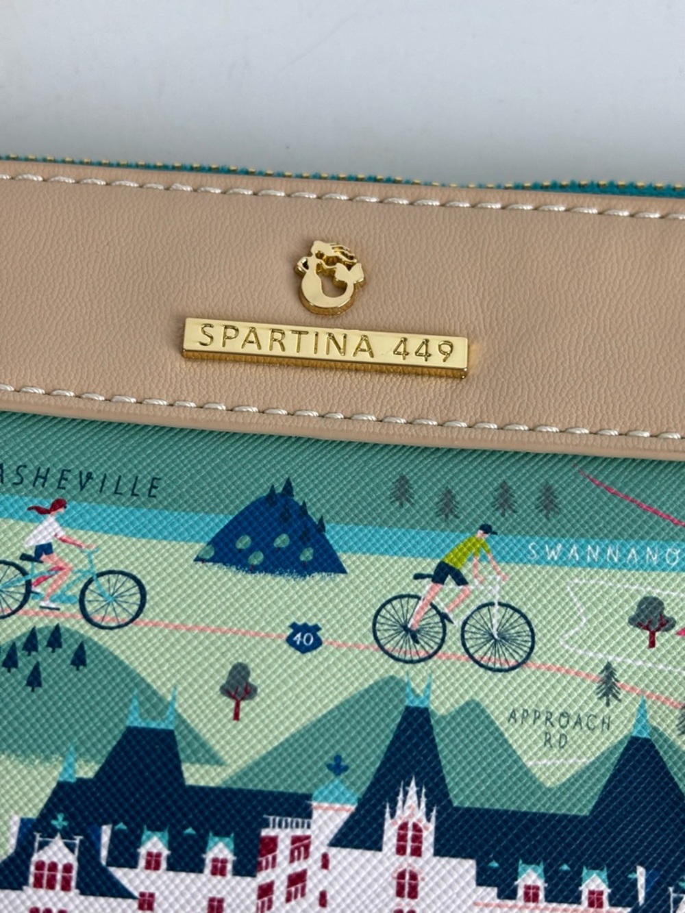 Biltmore Collection Scout Wristlet by Spartina 449-EUC - Picture 8 of 15